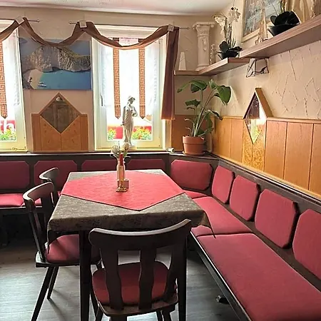 Hotel Rhoenlust Zentrum *